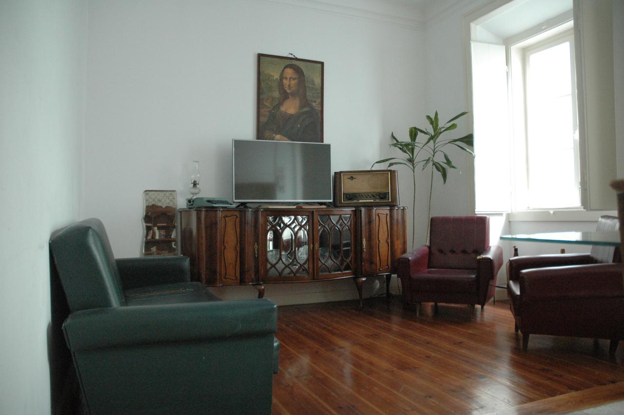 Largo Residencias Hotel Lisbon Exterior photo